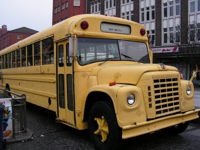 alter amerikanischer (Schul-)Bus