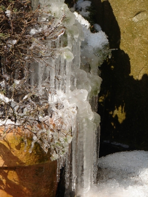 Stalagtiten aus Eis #2