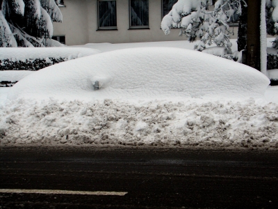 Schnee-Auto