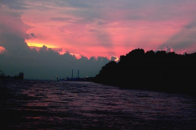 Abendhimmel über der Elbe