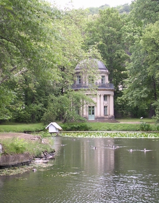 Englischer Pavillon im Park von Schloß Pillnitz