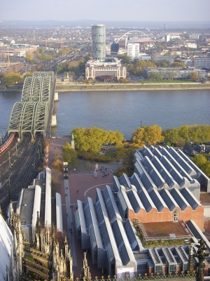 Blick vom Kölner Dom in östliche Richtung