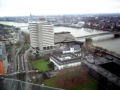 Köln Blick vom Triangle auf das Lufthansa-Hochhaus