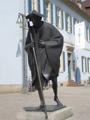 Einsamer Wanderer in Speyer