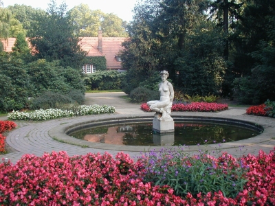 "Weiblicher Akt" am Landhaus Walter im Hamburger Stadtpark