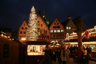 Weihnachtsmarkt auf dem Römerberg