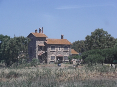 Haus aus Naturstein bei Arborea
