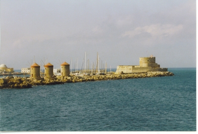 Hafen Mole von Mandraki mit 3 Windmühlen