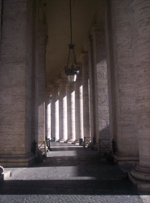 Säulengang in Vatikanstadt