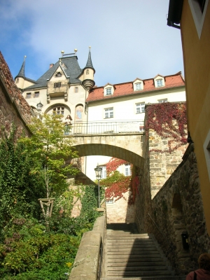 Fassade, Treppe, Brücke