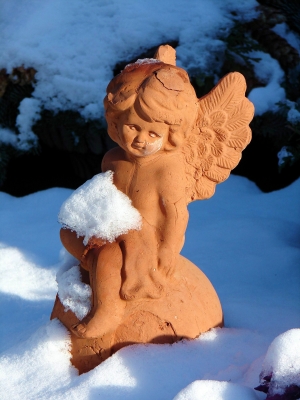 träumender Engel im Schnee #2