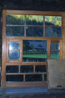 Blick durchs Fenster, Vogtsbauernhöfe Südschwarzwald