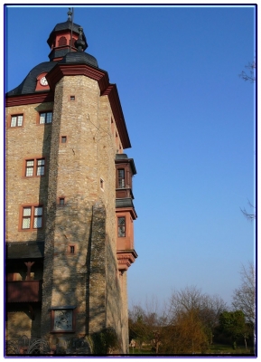 Der Wasserturm auf Schloss Vollrads im Rheingau / Oestrich-Winkel