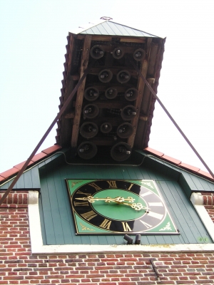 Turmuhr mit Glockenspiel