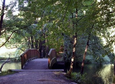 Über die Brücke gehn. . .