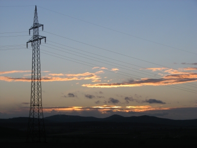 Strommast bei Sonnenuntergang