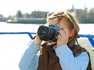 kleine Fotografin