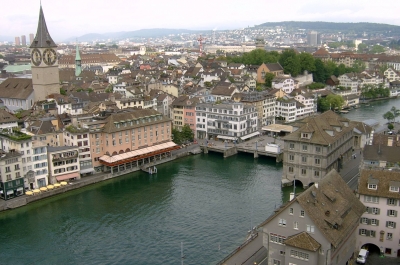 Zurich mit St. Peter Kirche