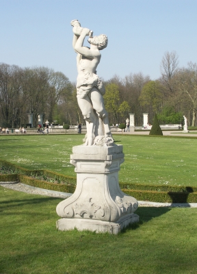 Skulptur im Venusgarten ...