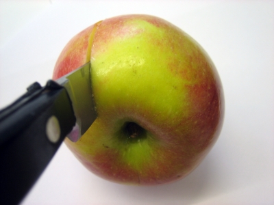 erstochener Apfel