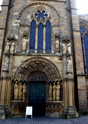 Eingangsportal Liebfrauenkirche Trier