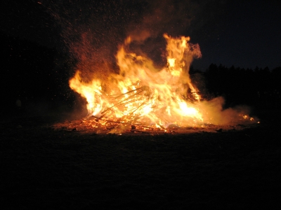 Osterfeuer -1-