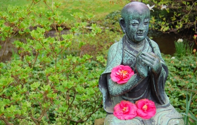 japanische Bronzestatue