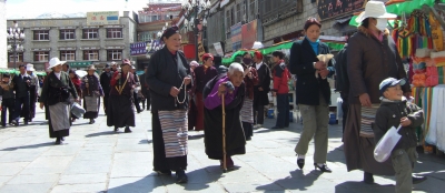 Pilger in Lhasa