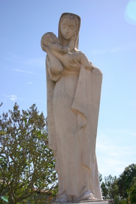 Maria Statue