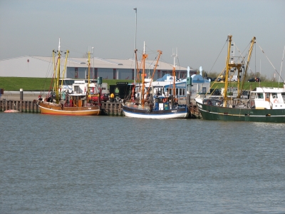 Am Hafen in Hooksiel