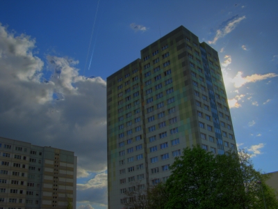 Sonne am Hochhaus