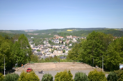 Blick auf die Stadt Aue im Erzgebirge.