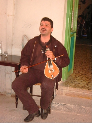 Bouzouki-Spieler auf Kreta