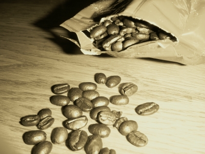 Kaffeebohnen aus der Tüte