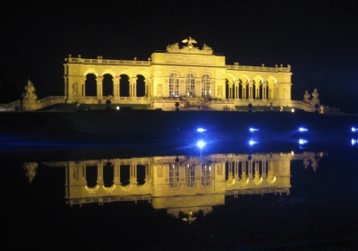 Gloriette bei Nacht