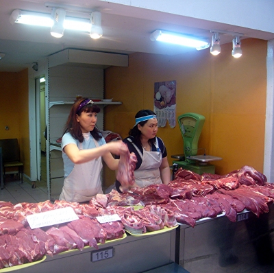 Fleischverkäuferinen in Irkutsk