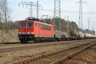 Baureihe 155 mit Güterzug
