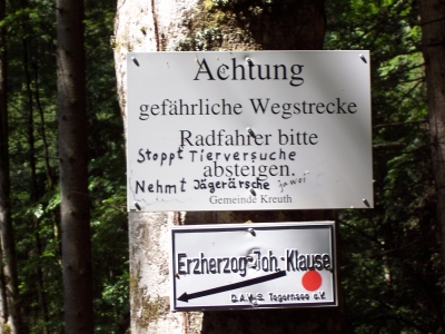 Warnschild zum schmunzeln