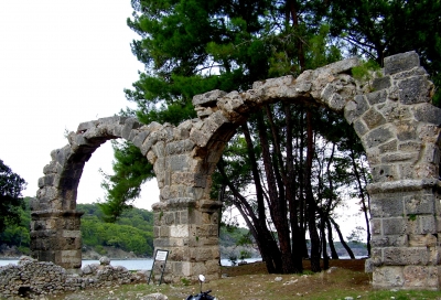 Aquädukt in Phaselis / Türkei