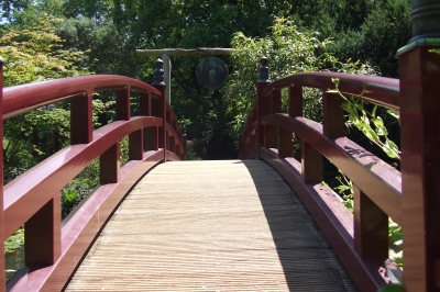 Rote Holzbrücke