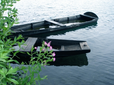 Zwei verträumte Boote...