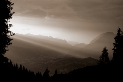 Sonnendurchbruch über Berchtesgaden