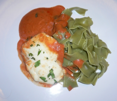 Schnitzel in Tomatensauce mit  Mozzarella