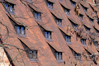 Der Albtraum jedes Mannes, der zum "Fensterln" kommt.