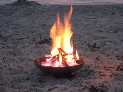 Feuer am Strand