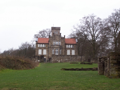 Haus vor der Isenburg