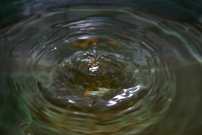 Loch im Wasser