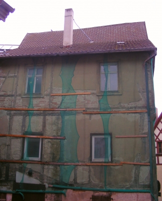 "vernetzt" - altes Haus in Kulmbach