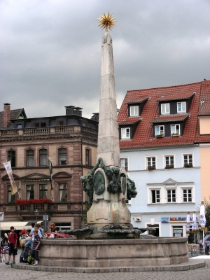 Luitpoldbrunnen auf dem Kulmbacher Marktplatz