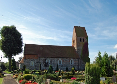 ev. Kirche in Wiefelstede